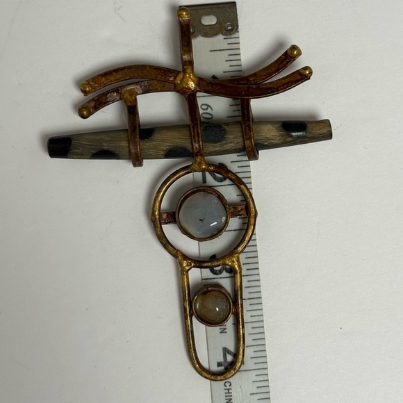 Artistic Vintage Metal and Stone Statement Necklace - Picture 6 of 10